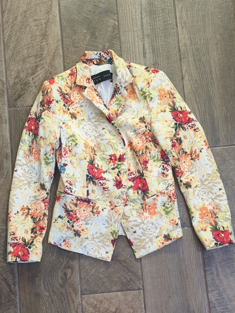 Zapa Basic Floral Textured Blazer in Cream with Red and Orange Accents Size S